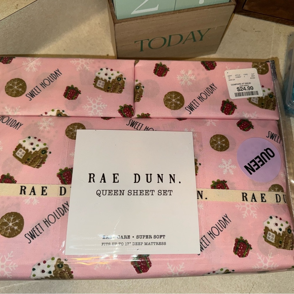Rae dunn Christmas queen sheets - yes